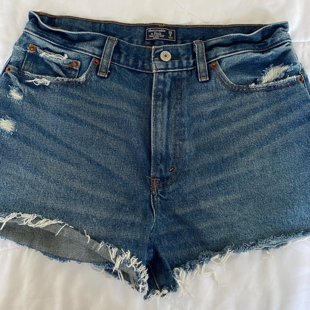 Abercrombie & Fitch Annie High Rise Short